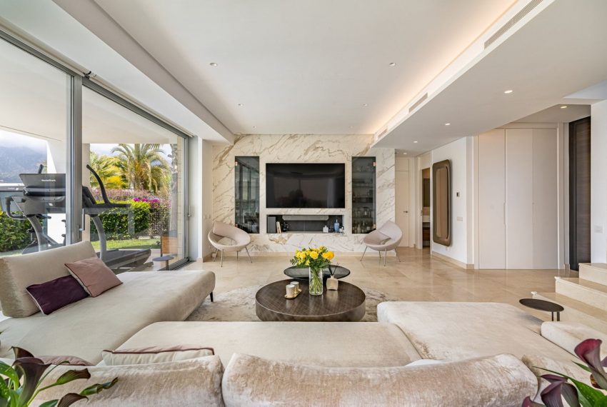 R5208496-Villa-For-Sale-Rio-Real-Detached-4-Beds-200-Built-7