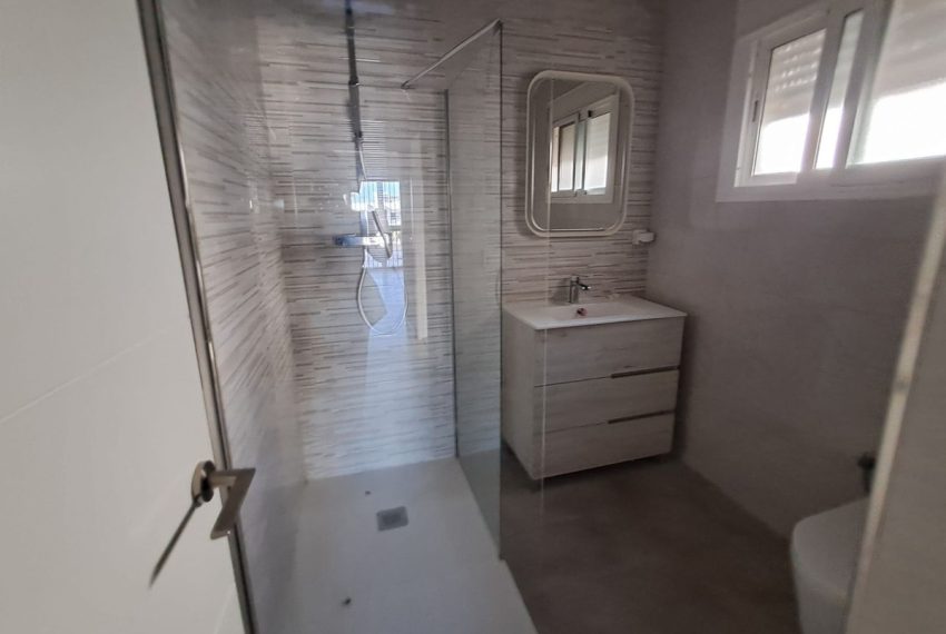 R5208601-Villa-For-Sale-Estepona-Detached-5-Beds-220-Built-14