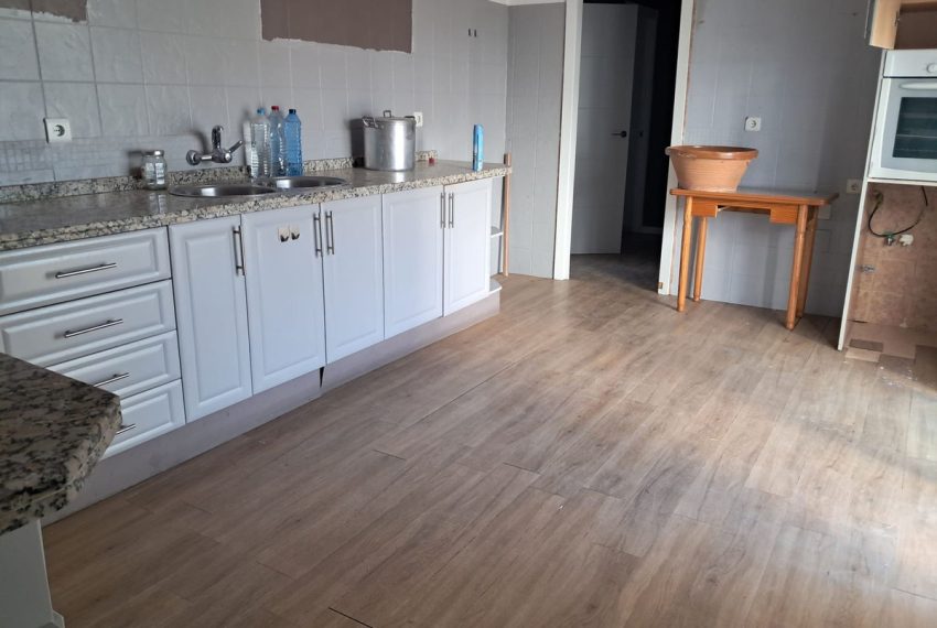 R5208601-Villa-For-Sale-Estepona-Detached-5-Beds-220-Built-6