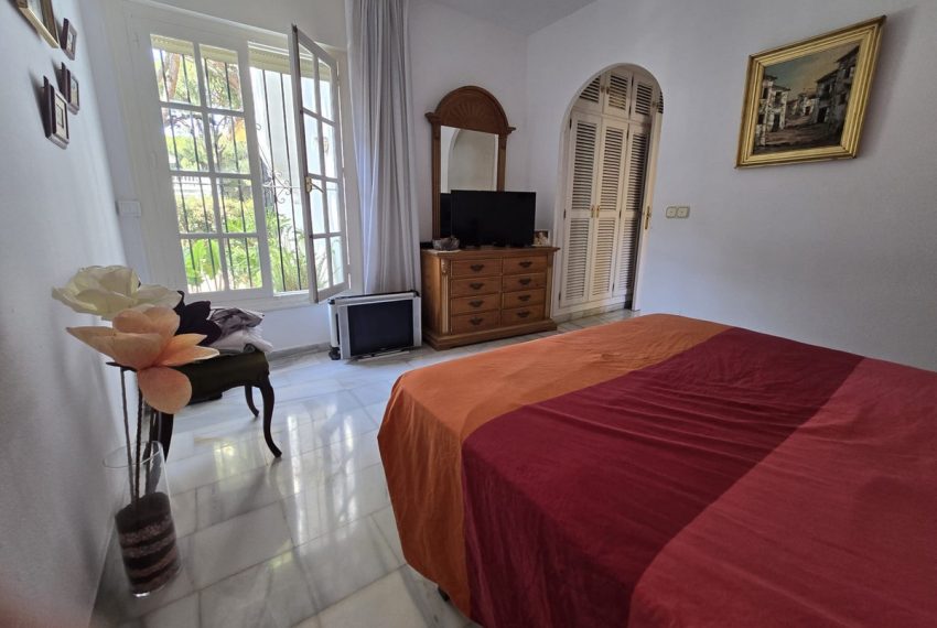 R5208703-Villa-For-Sale-Calahonda-Detached-4-Beds-171-Built-12