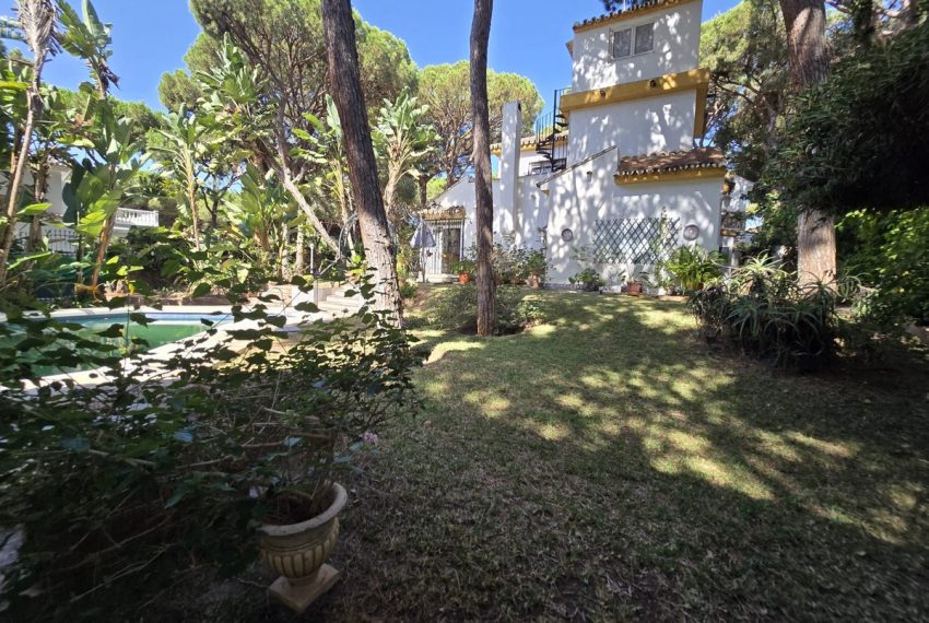 R5208703-Villa-For-Sale-Calahonda-Detached-4-Beds-171-Built-18