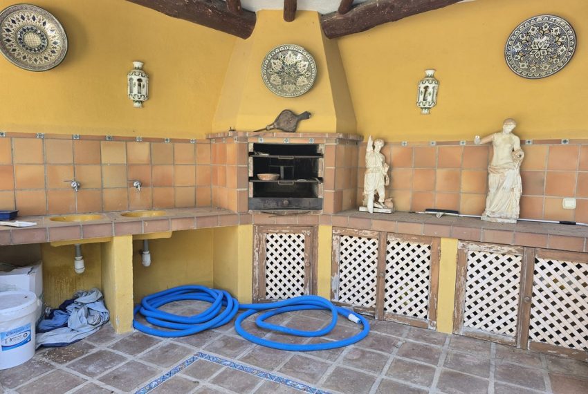 R5208703-Villa-For-Sale-Calahonda-Detached-4-Beds-171-Built-6