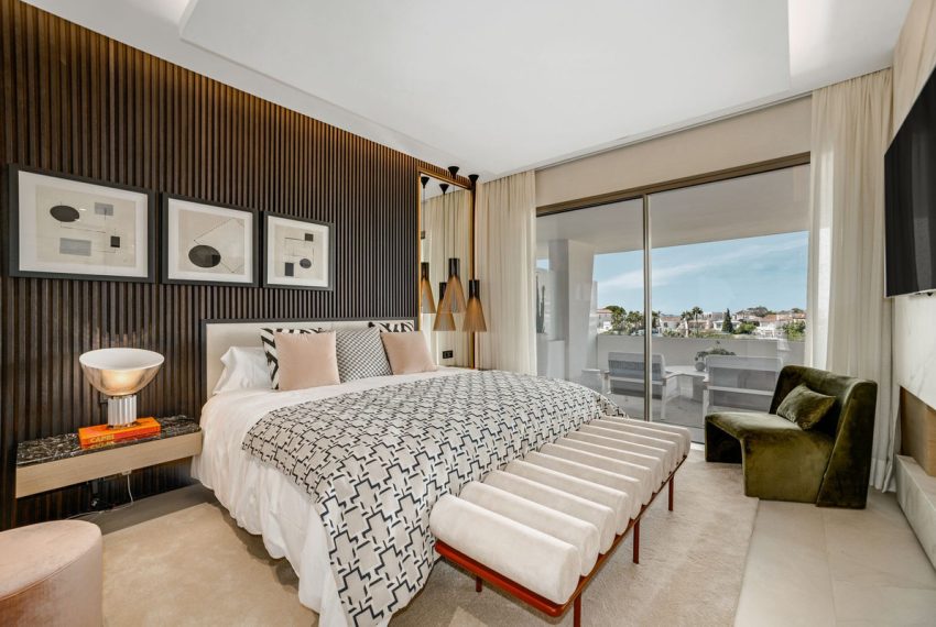 R5208745-Villa-For-Sale-Nueva-Andalucia-Semi-Detached-4-Beds-480-Built-16