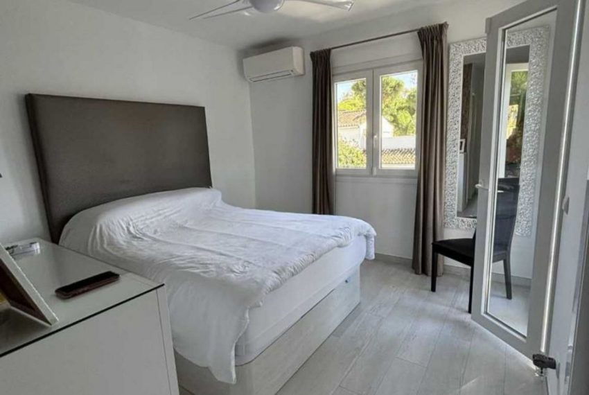 R5209171-Villa-For-Sale-El-Paraiso-Detached-3-Beds-148-Built-12