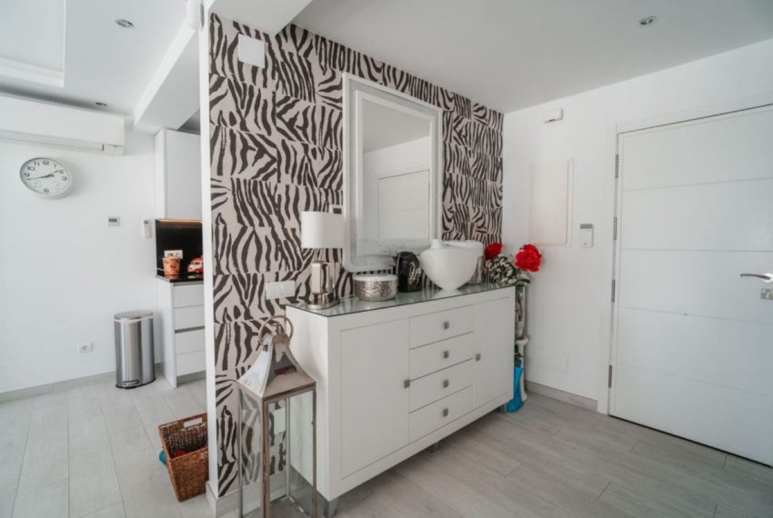 R5209171-Villa-For-Sale-El-Paraiso-Detached-3-Beds-148-Built-5