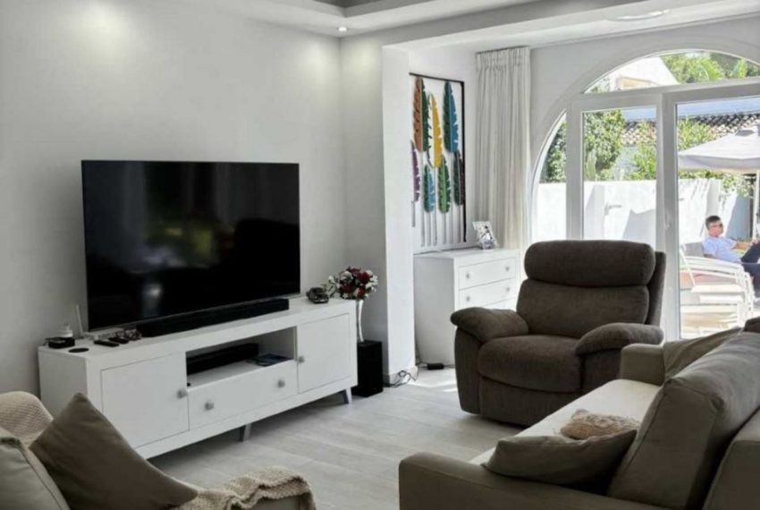 R5209171-Villa-For-Sale-El-Paraiso-Detached-3-Beds-148-Built-8