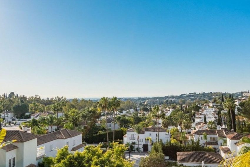 R5209249-Apartment-For-Sale-Nueva-Andalucia-Ground-Floor-3-Beds-150-Built-1