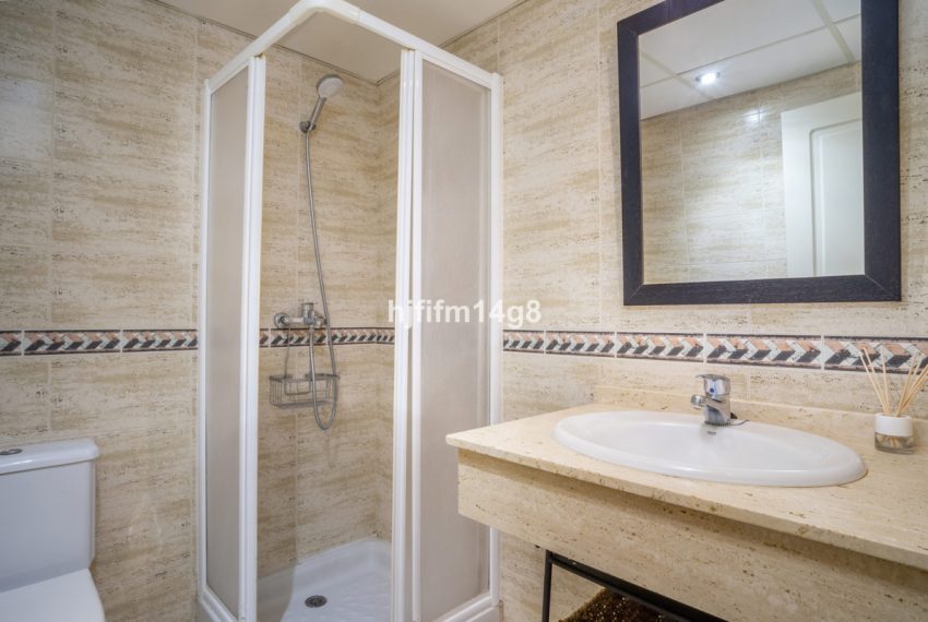 R5209372-Apartment-For-Sale-Nueva-Andalucia-Ground-Floor-2-Beds-80-Built-13