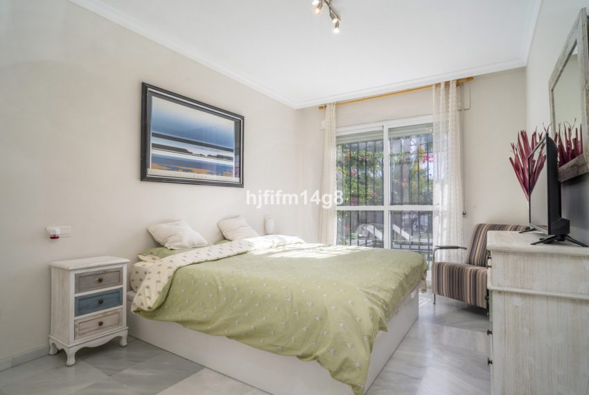 R5209372-Apartment-For-Sale-Nueva-Andalucia-Ground-Floor-2-Beds-80-Built-9