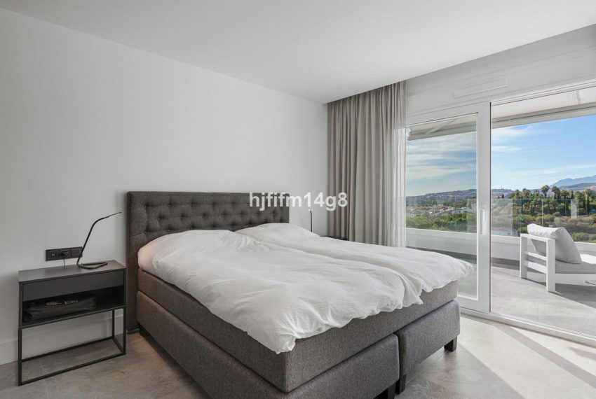 R5209375-Apartment-For-Sale-La-Quinta-Penthouse-Duplex-3-Beds-155-Built-10