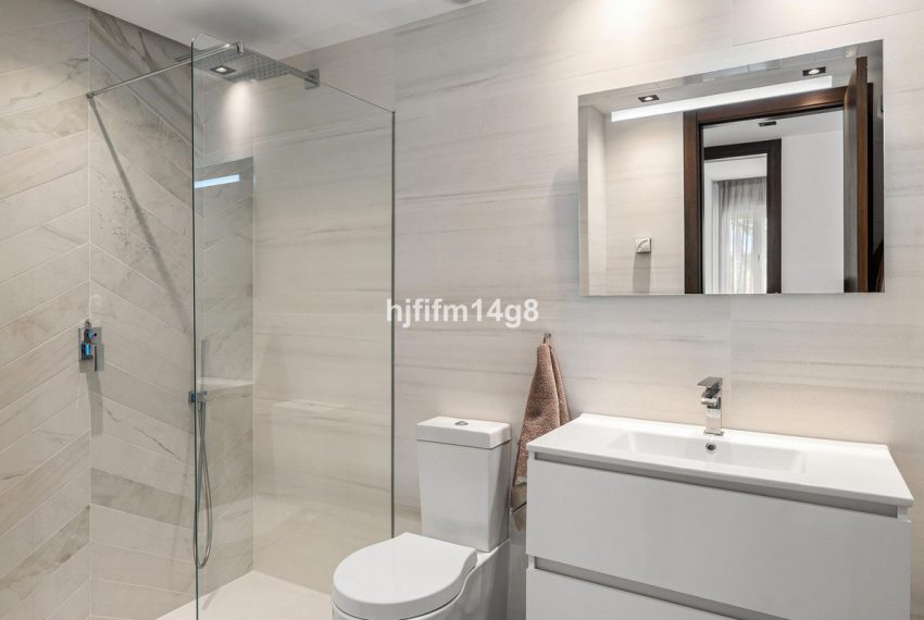 R5209375-Apartment-For-Sale-La-Quinta-Penthouse-Duplex-3-Beds-155-Built-14