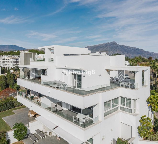 R5209375-Image 1-Penthouse Duplex - 3 Beds - 155 Built