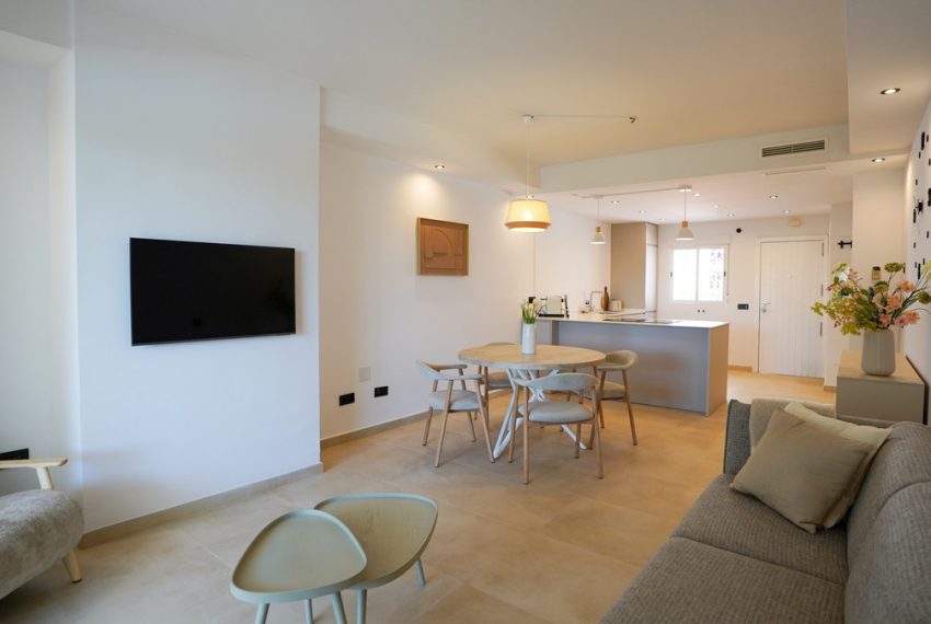 R5209435-Apartment-For-Sale-Nueva-Andalucia-Middle-Floor-2-Beds-86-Built