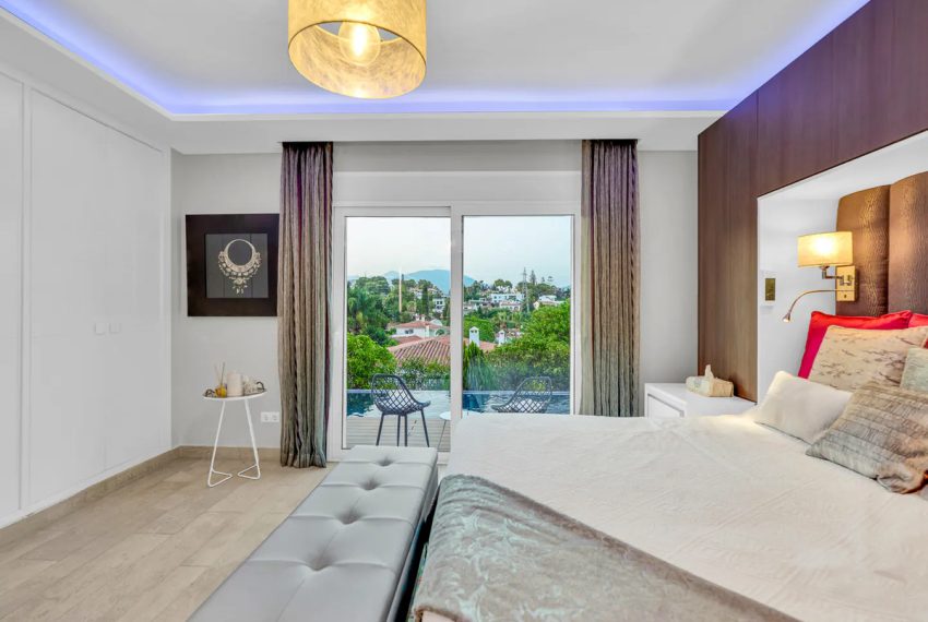 R5209501-Villa-For-Sale-Marbella-Detached-7-Beds-544-Built-10