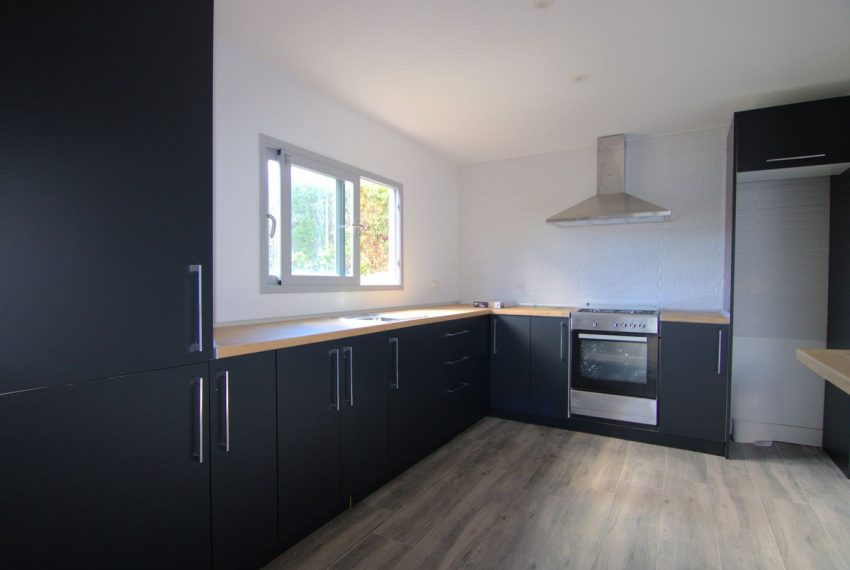 R5210221-Villa-For-Sale-Coin-Detached-3-Beds-103-Built