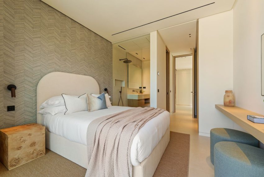 R5210266-Villa-For-Sale-The-Golden-Mile-Detached-5-Beds-696-Built-3