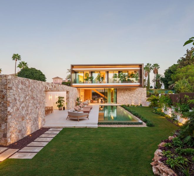 R5210266-Image 1-Detached - 5 Beds - 696 Built