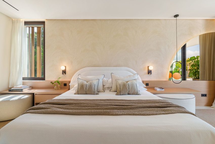 R5210266-Villa-For-Sale-The-Golden-Mile-Detached-5-Beds-696-Built-9