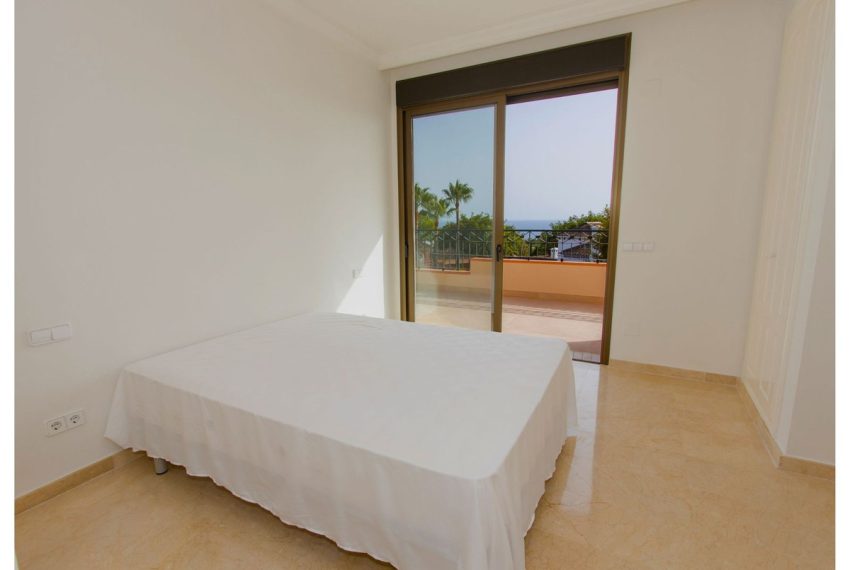 R5210398-Apartment-For-Sale-Marbella-Penthouse-Duplex-4-Beds-310-Built-10