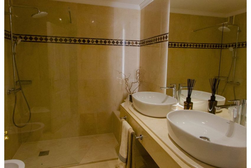 R5210398-Apartment-For-Sale-Marbella-Penthouse-Duplex-4-Beds-310-Built-15