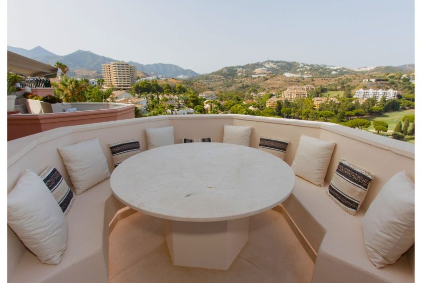 R5210398-Apartment-For-Sale-Marbella-Penthouse-Duplex-4-Beds-310-Built-4