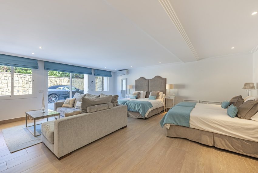 R5211262-Villa-For-Sale-Benahavis-Detached-5-Beds-536-Built-14