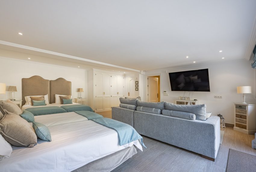 R5211262-Villa-For-Sale-Benahavis-Detached-5-Beds-536-Built-15