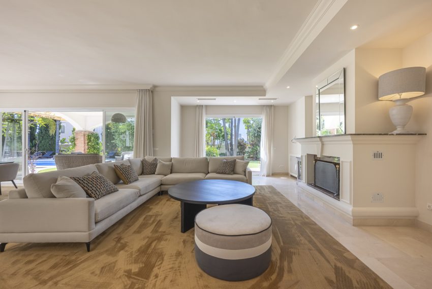 R5211262-Villa-For-Sale-Benahavis-Detached-5-Beds-536-Built-2