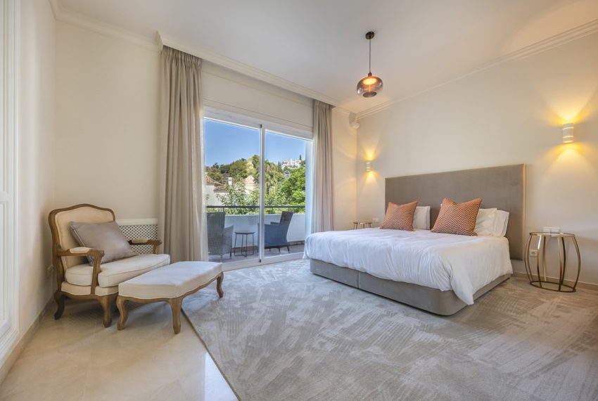 R5211262-Villa-For-Sale-Benahavis-Detached-5-Beds-536-Built-8