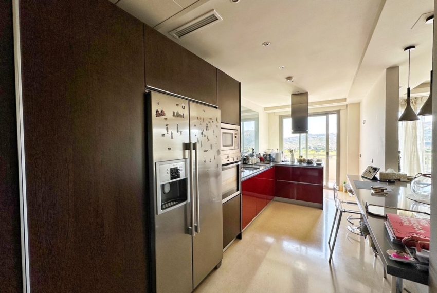 R5211541-Apartment-For-Sale-Los-Arqueros-Penthouse-Duplex-2-Beds-240-Built-12