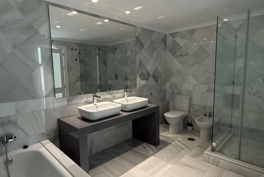 R5211829-Apartment-For-Sale-Benahavis-Ground-Floor-2-Beds-126-Built-3