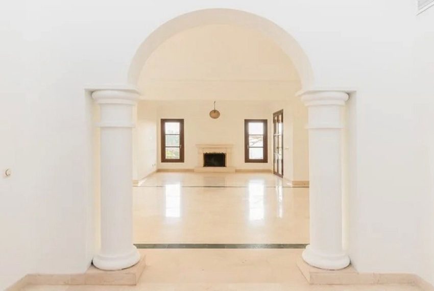 R5211868-Villa-For-Sale-Nueva-Andalucia-Detached-5-Beds-417-Built-10