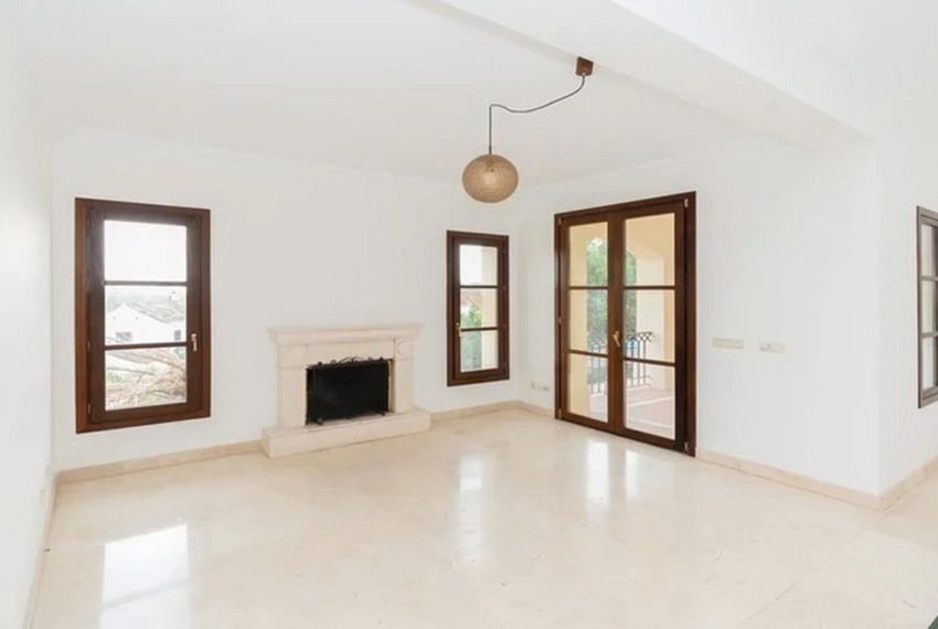 R5211868-Villa-For-Sale-Nueva-Andalucia-Detached-5-Beds-417-Built-11