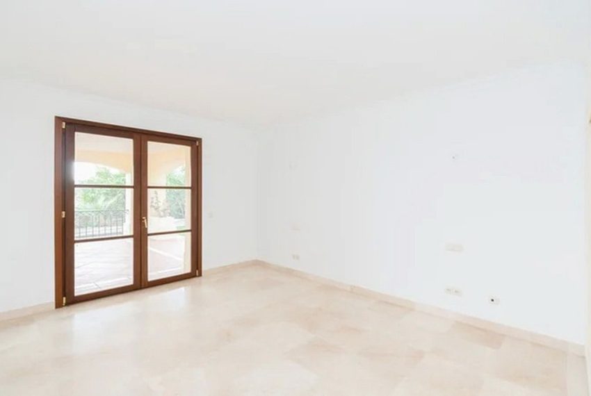 R5211868-Villa-For-Sale-Nueva-Andalucia-Detached-5-Beds-417-Built-18