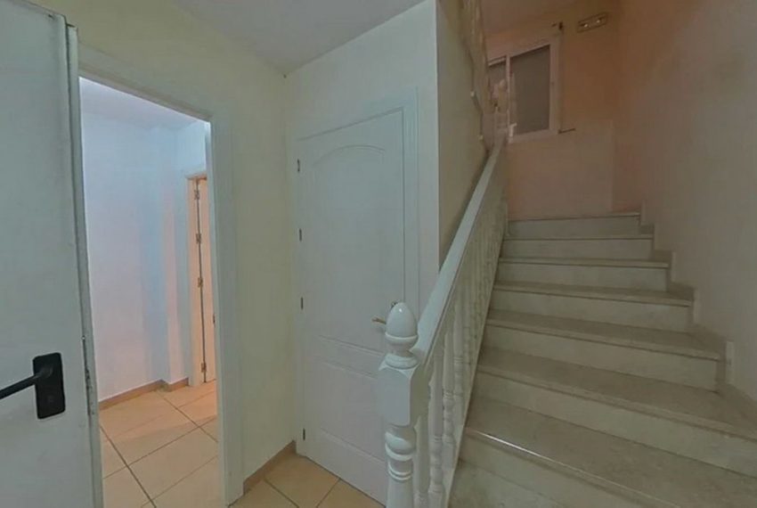 R5211886-Villa-For-Sale-Marbella-Detached-5-Beds-441-Built-16