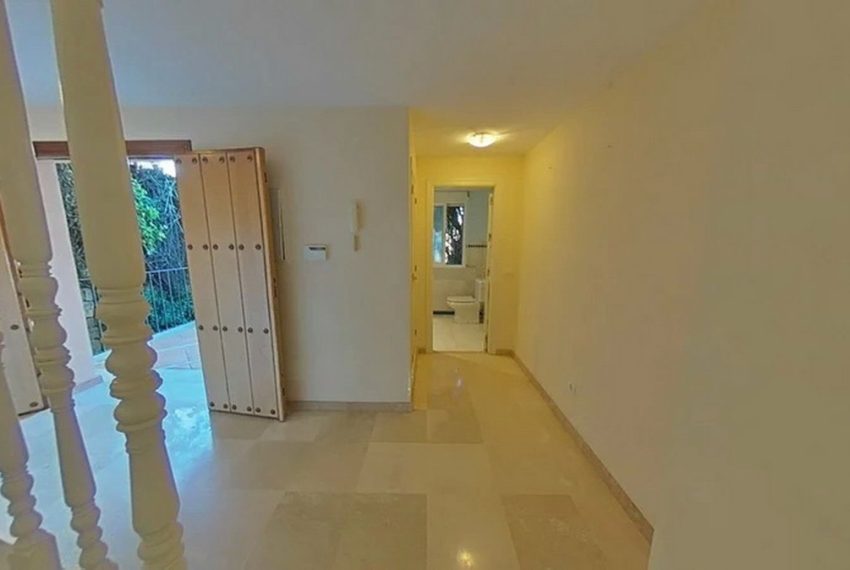 R5211886-Villa-For-Sale-Marbella-Detached-5-Beds-441-Built-17