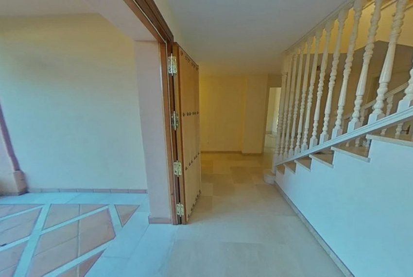 R5211886-Villa-For-Sale-Marbella-Detached-5-Beds-441-Built-19