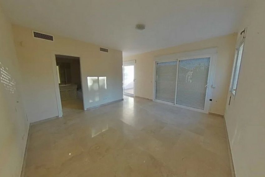 R5211886-Villa-For-Sale-Marbella-Detached-5-Beds-441-Built-4