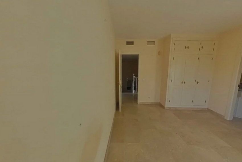 R5211886-Villa-For-Sale-Marbella-Detached-5-Beds-441-Built-6