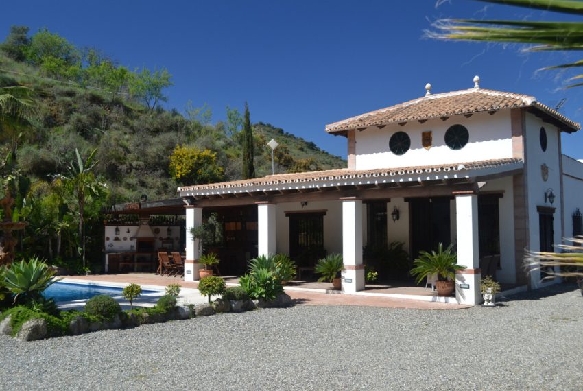 R3826894-Villa-For-Sale-Coin-Finca-5-Beds-200-Built-1