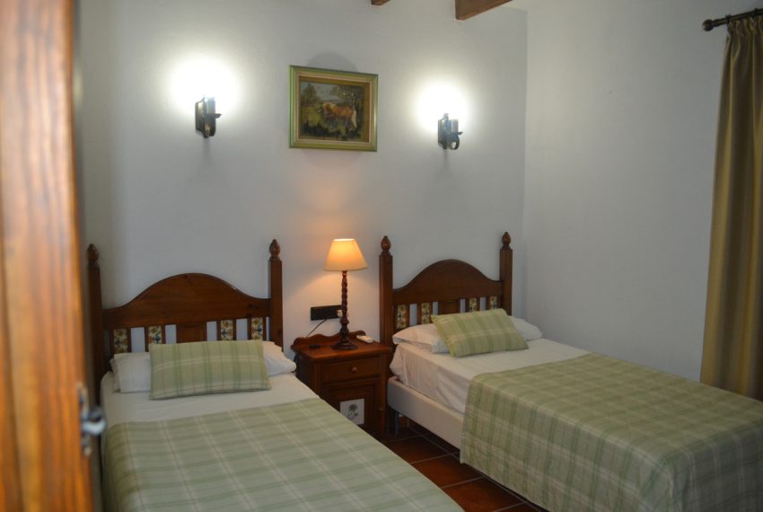 R3826894-Villa-For-Sale-Coin-Finca-5-Beds-200-Built-14