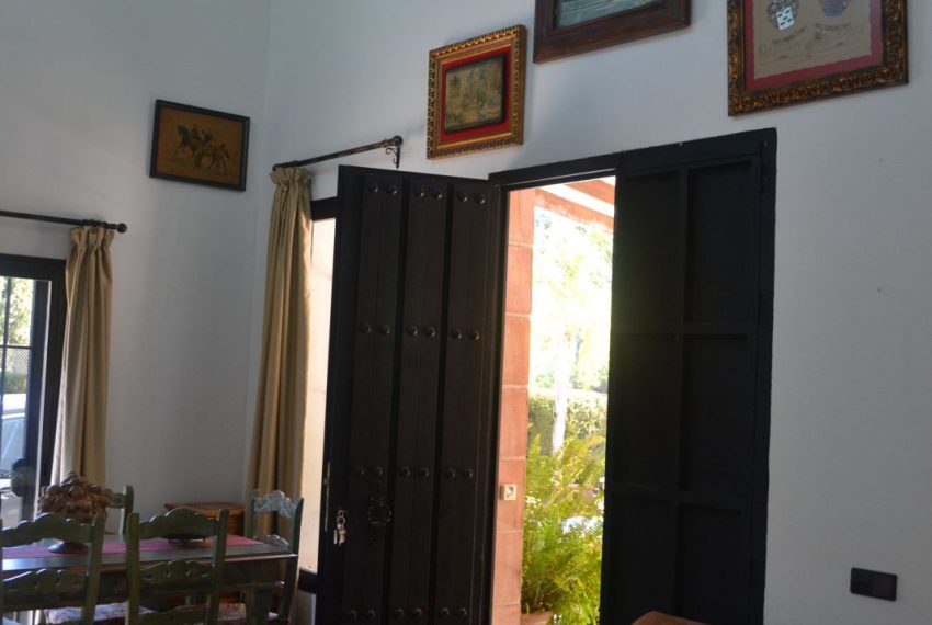 R3826894-Villa-For-Sale-Coin-Finca-5-Beds-200-Built-4