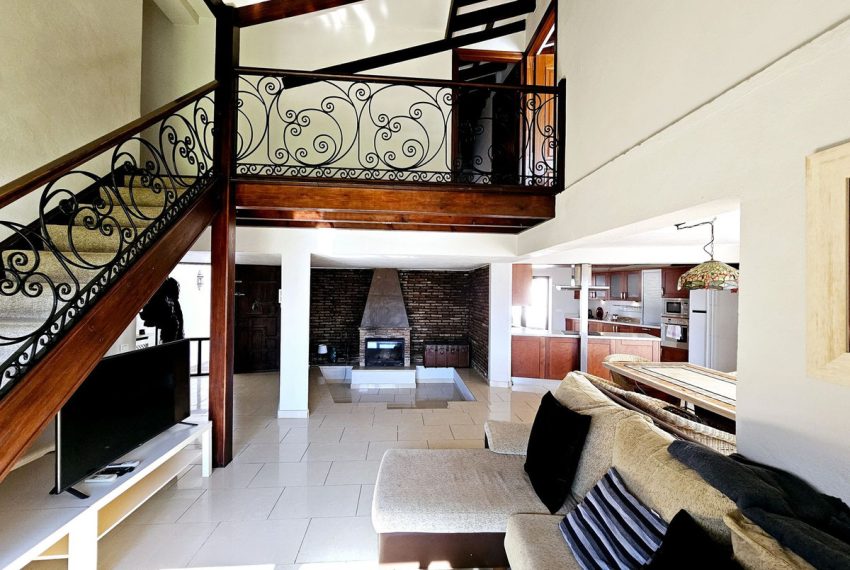 R4875823-Villa-For-Sale-Estepona-Detached-6-Beds-314-Built-14