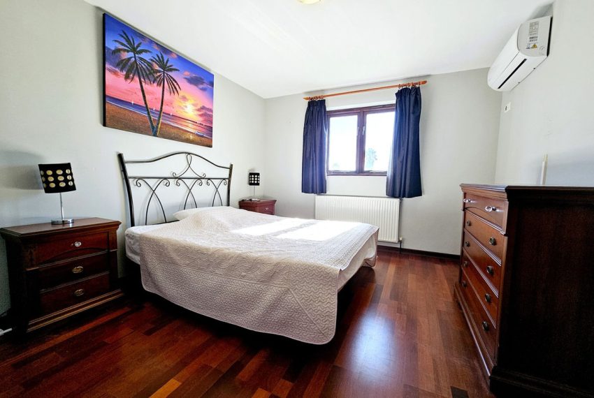 R4875823-Villa-For-Sale-Estepona-Detached-6-Beds-314-Built-16