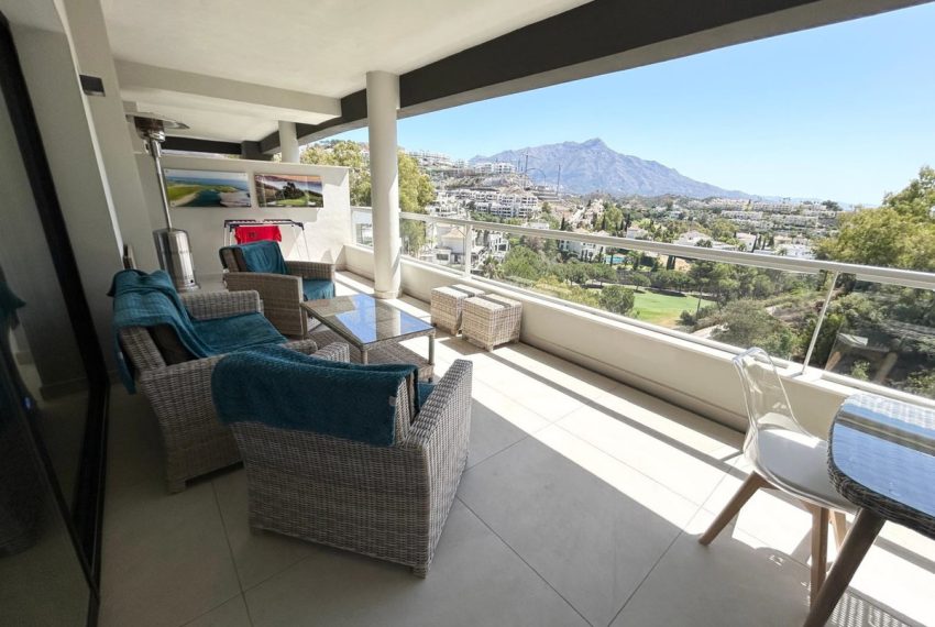 R4969888-Apartment-For-Sale-La-Quinta-Middle-Floor-Apartment-3-Beds-105-Built