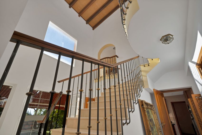 R4980115-Villa-For-Sale-Marbella-Detached-4-Beds-385-Built-12