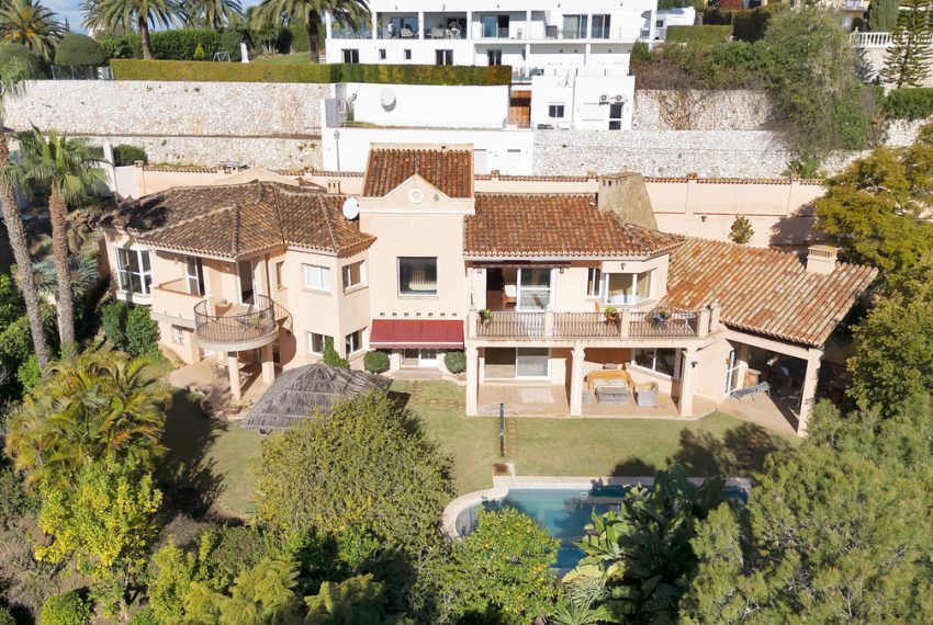 R4980115-Villa-For-Sale-Marbella-Detached-4-Beds-385-Built