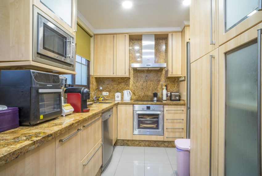 R4988542-Apartment-For-Sale-Nueva-Andalucia-Ground-Floor-Apartment-3-Beds-124-Built-11