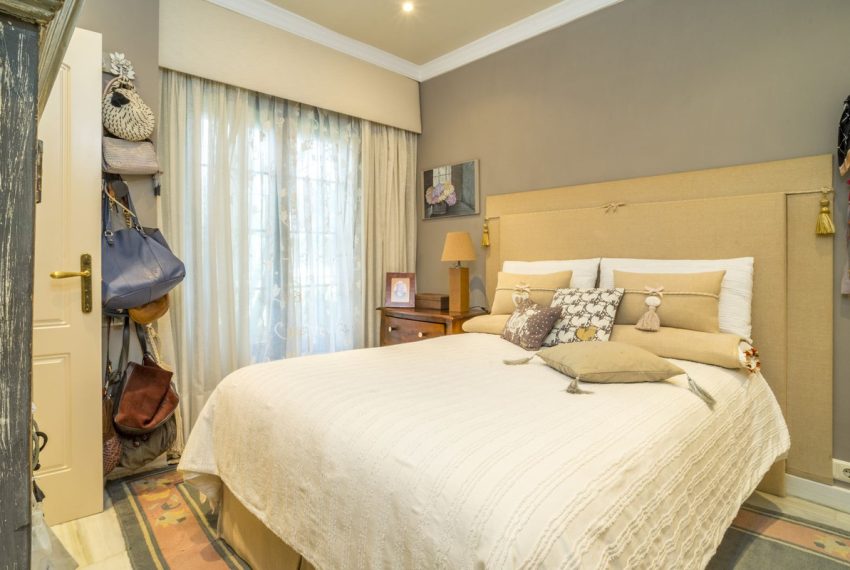 R4988542-Apartment-For-Sale-Nueva-Andalucia-Ground-Floor-Apartment-3-Beds-124-Built-18