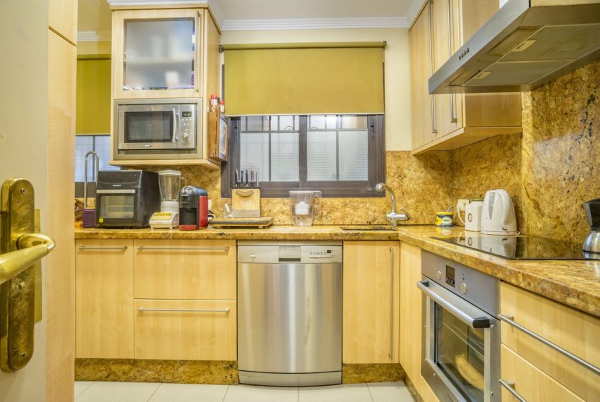 R4988542-Apartment-For-Sale-Nueva-Andalucia-Ground-Floor-Apartment-3-Beds-124-Built-8